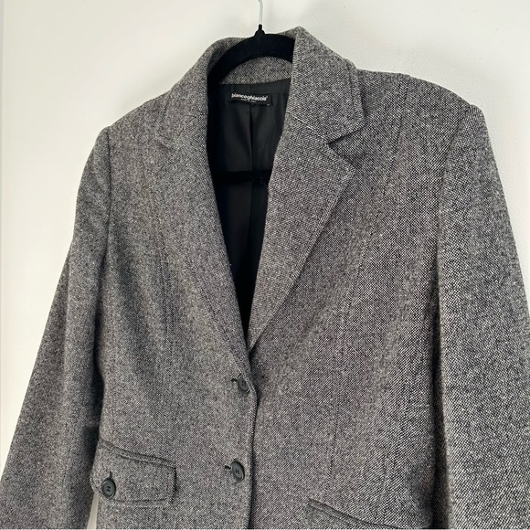 (SOLD) Italian Wool Blend Blazer Size Medium - Picture 4 of 16